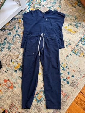 Fabletics Navy Elastic-Waist Medical Scrub Pants and Top Set